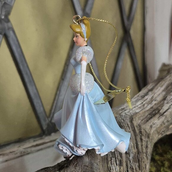 Disney Princess Cinderella Figurine Ornament - Picture 6 of 9